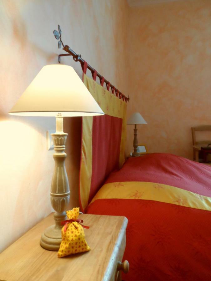 Bed and Breakfast Mas La Cigaliere Venasque Esterno foto